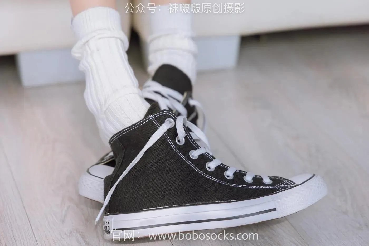 [BoBoSocks袜啵啵]NO.143 稚予-匡威板鞋、vans帆布鞋、两双白棉袜 [166P]插图5